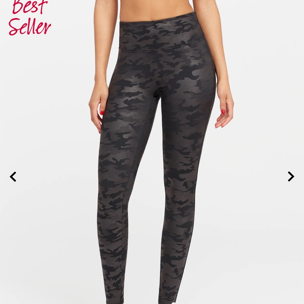 SPANX Black Army Matte Legging